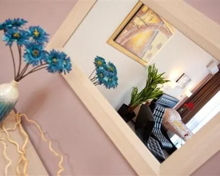 فندق مبيت وإفطار 4 H B&B *