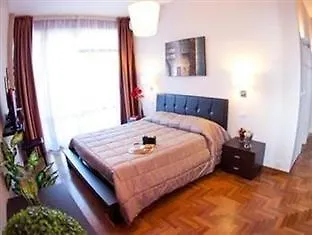 فندق مبيت وإفطار 4 H B&B *
