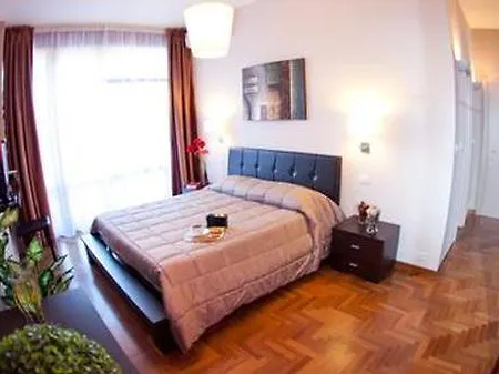 فندق مبيت وإفطار 4 H B&B
